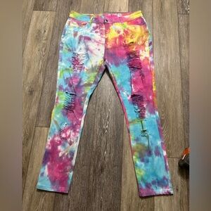🛍️NEOT. Tie  Dye Stretch & distressed Jeans Size XXL super cute